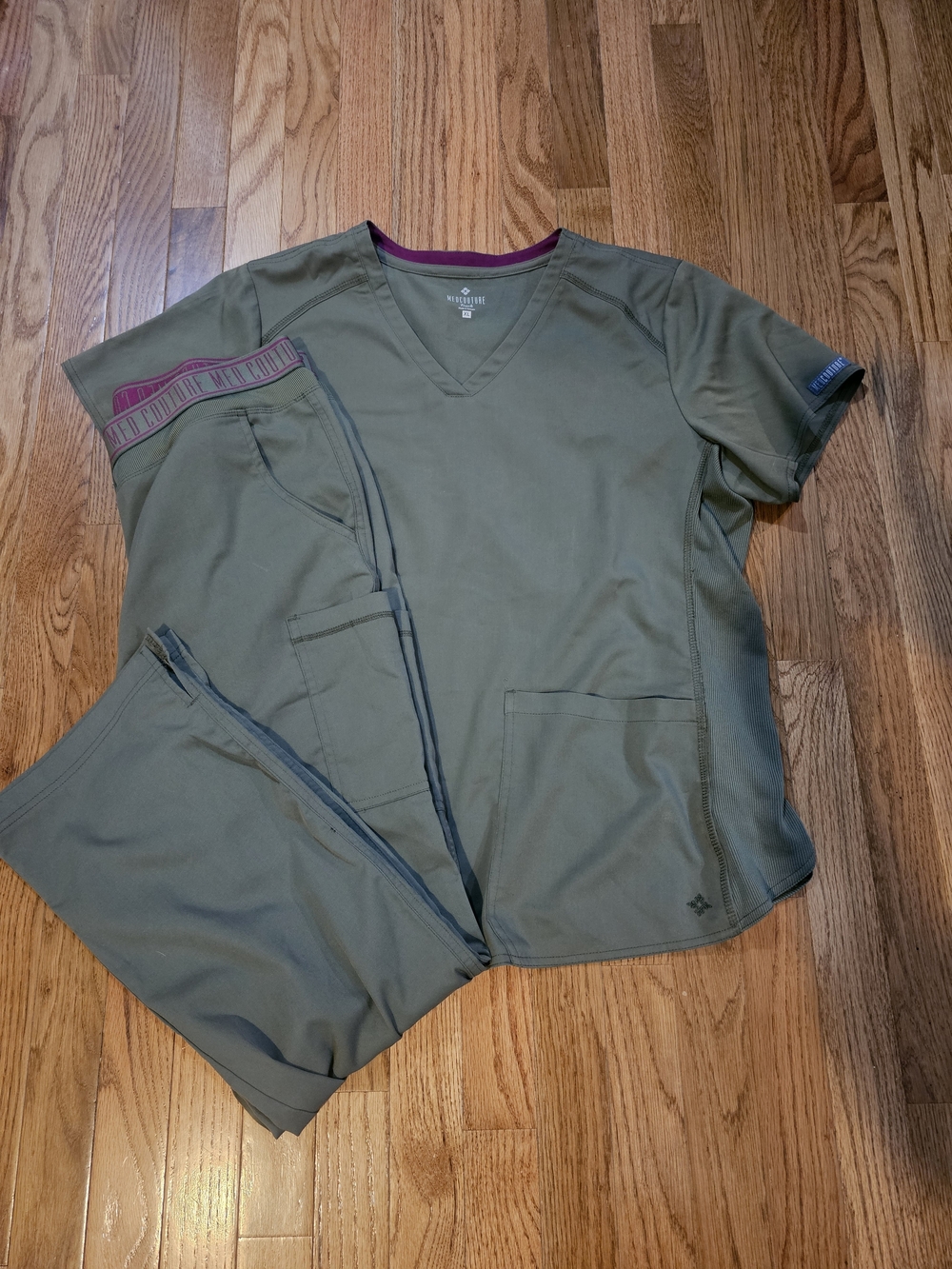 Med Couture scrub set